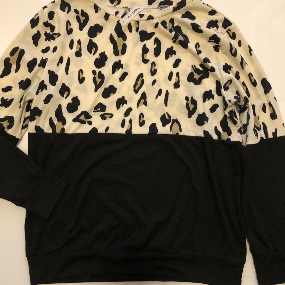 Long Sleeve Leopard Block Tee Shirt
